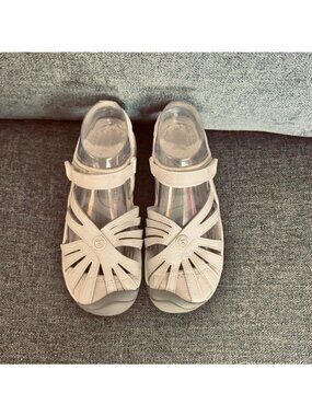 Keen Rose Sandals Womens 7 US Gray Closed Toe Adjustable Athletic Performance